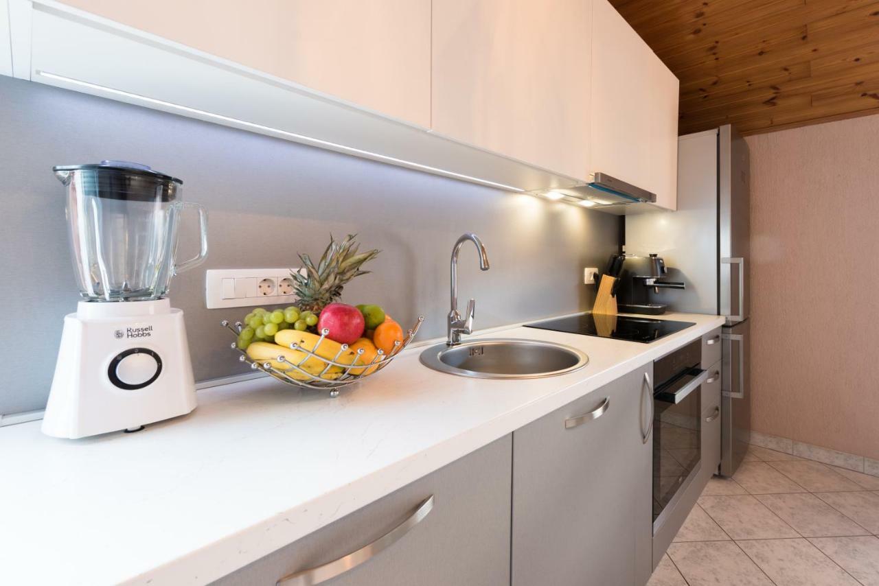 Lola Apartment Veprinac ภายนอก รูปภาพ